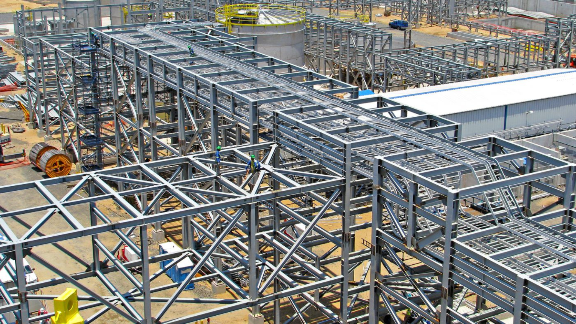 Leia mais sobre o artigo Pipe racks industriais e sua importância na organização das plantas industriais