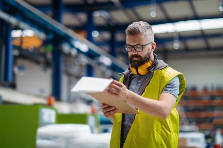 Leia mais sobre o artigo Controle de Qualidade na Fabricação Industrial: